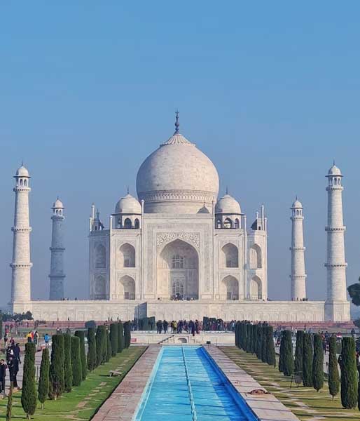 taj-mahal-tour-by-gatimaan-express-train